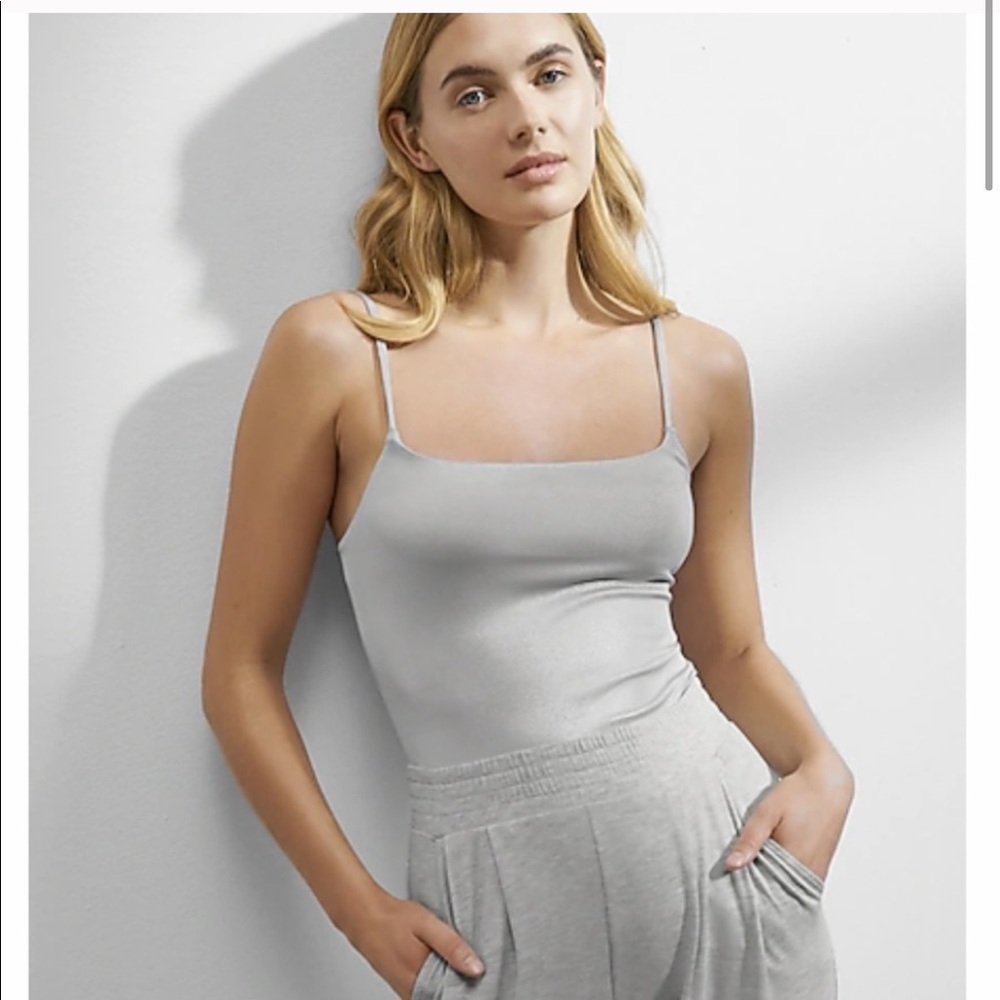 body contour metallic double layer scoop neck cami